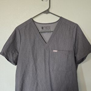 Figs | Gray V Neck Short Sleeve Scrub Top Size Medium